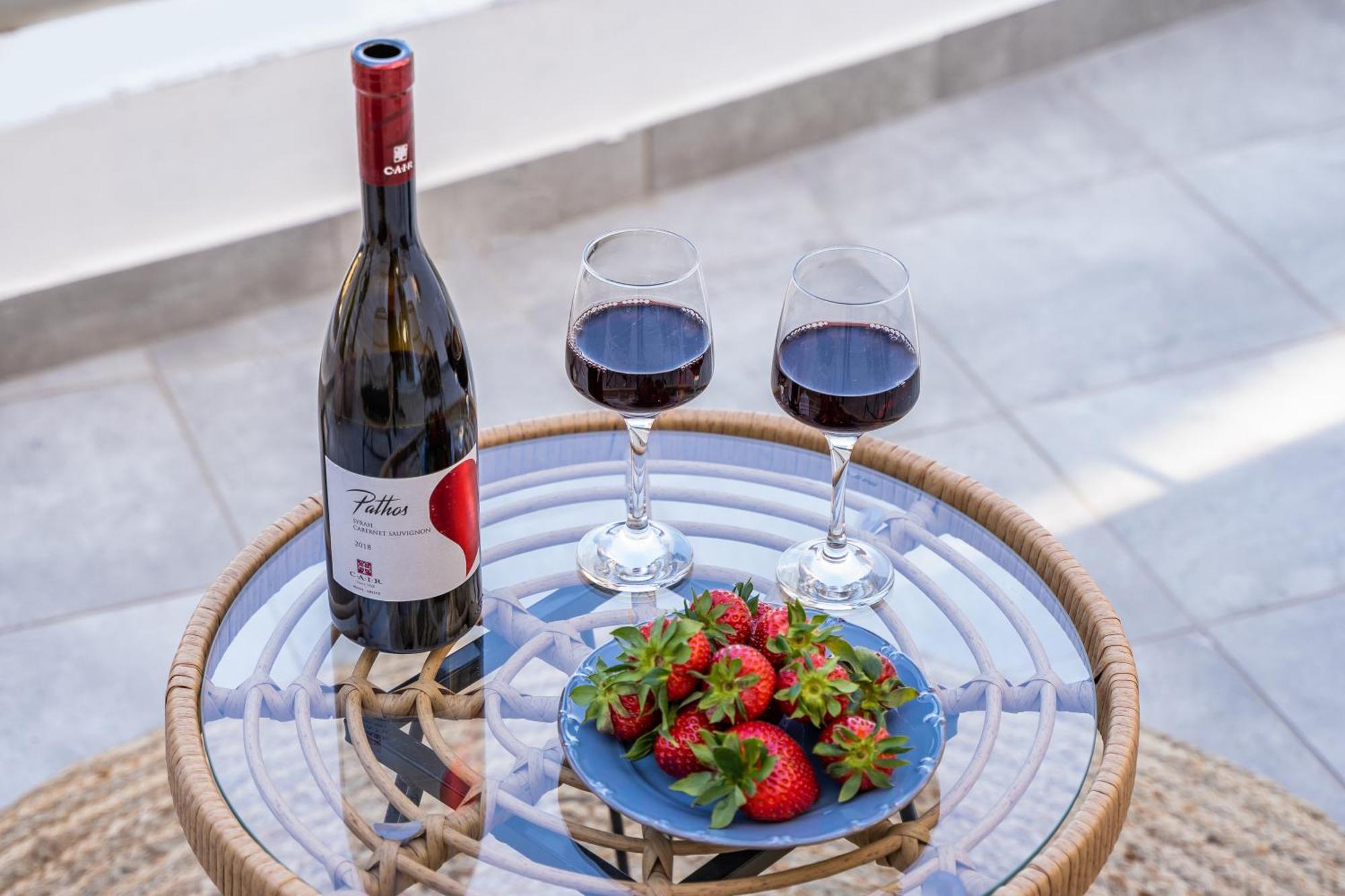 Yploui Suites Karpathos Luaran gambar